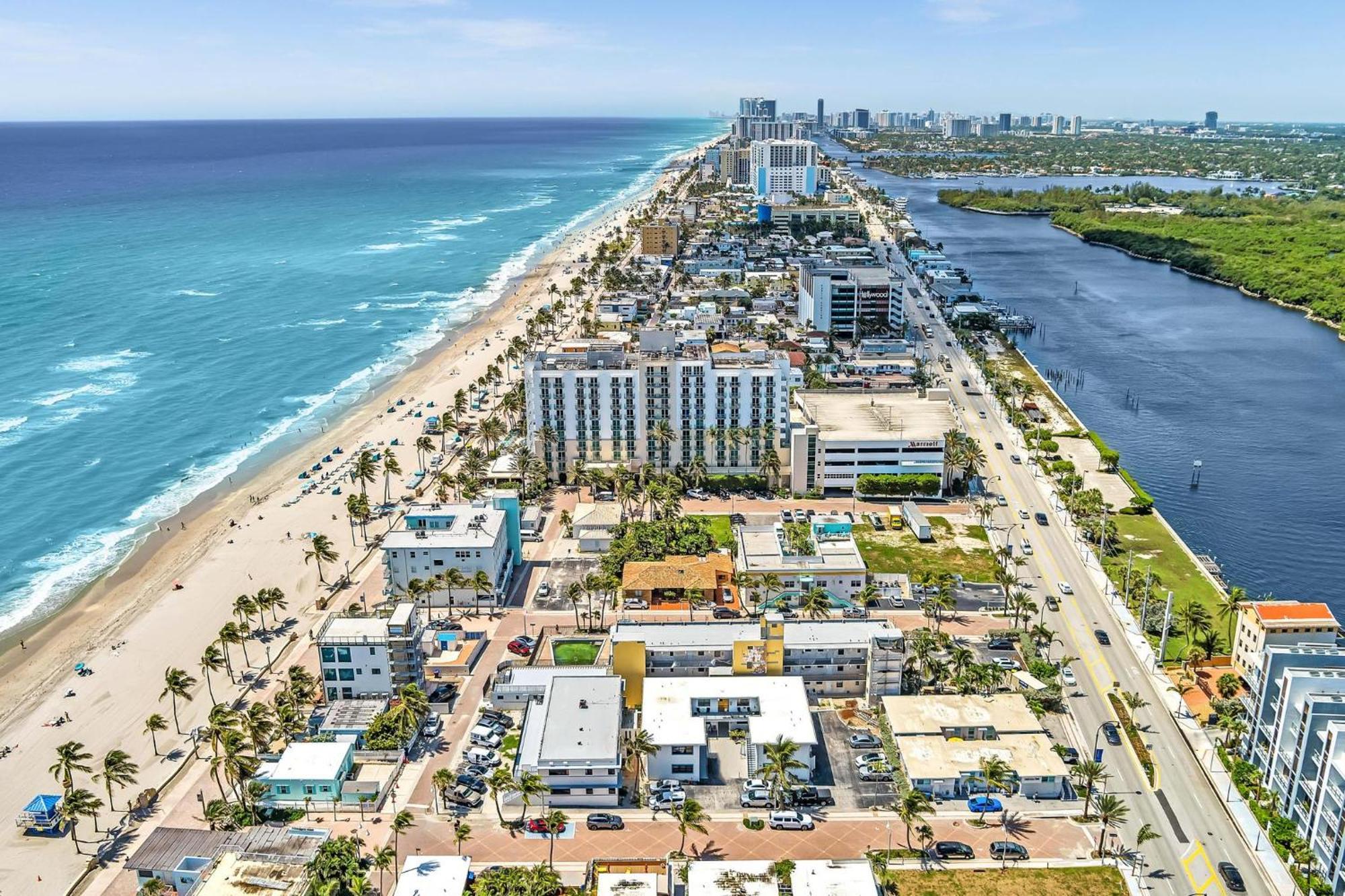 Beachfront & Pool Near Marriott Hollywood Beach Kültér fotó